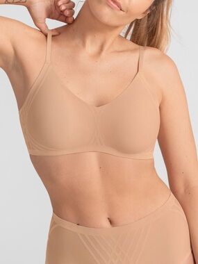 Honeylove Silhouette Bra Sand Wireless Smoothing Support Bra Size L